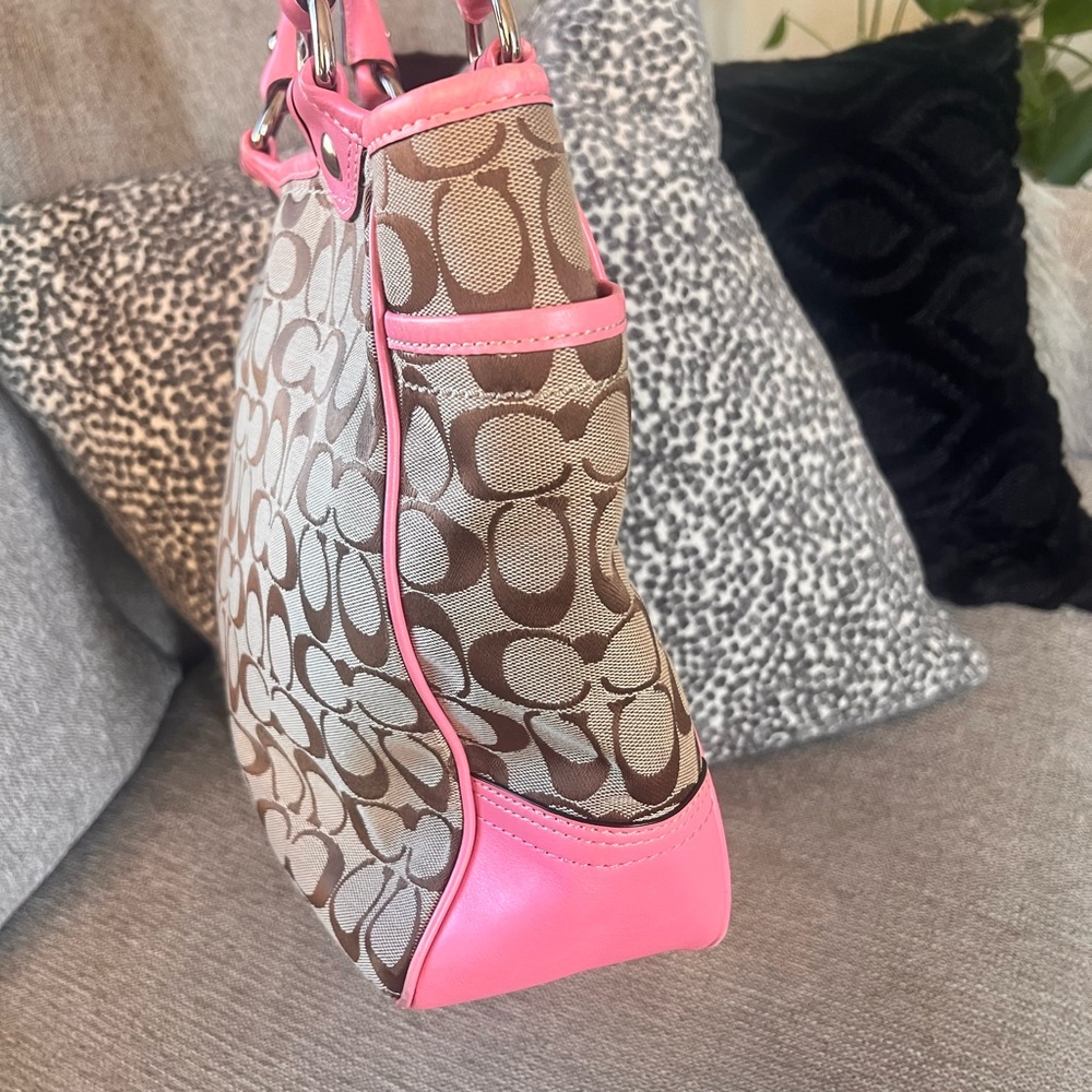 Coach Pink Floral Daisy Bleeker Signature Leather Shoulder Tote Bag - Picture 4 of 9